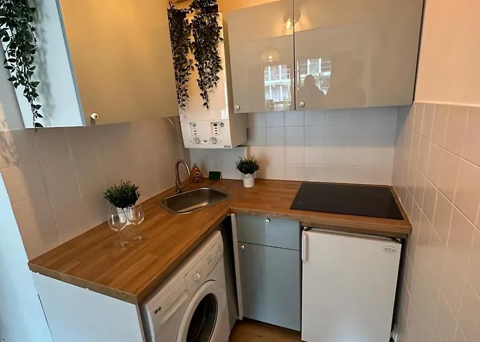 Apartament Bohemian In Close To Sea With Parking