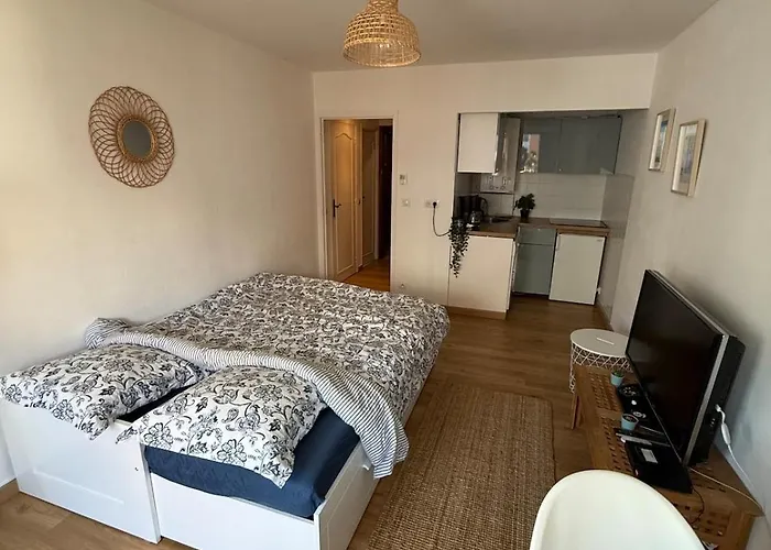 Bohemian In Close To Sea With Parking